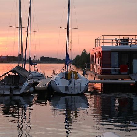 Hausboot Fjordblik Hotel Kollund Osterskov Exterior photo